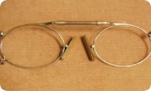 板紙・べっ甲製１段引き出し式単眼鏡（スパイグラス）〔1700年代〕