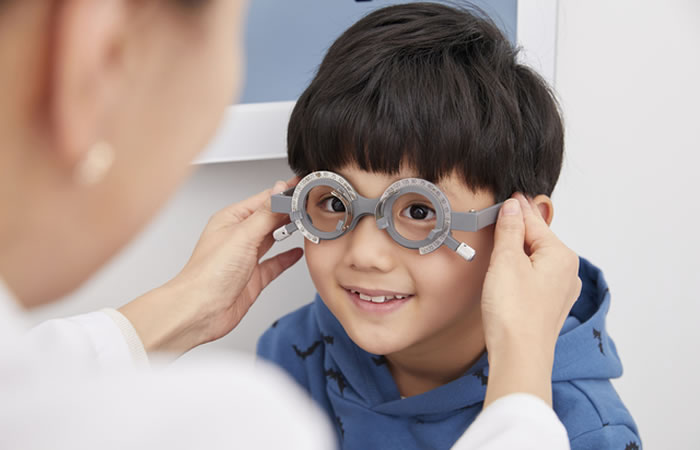 子どもの視力とメガネ メガネ 補聴器のブログマガジン 東京メガネ