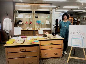 アートサロン画像（4月）「池田美佳『ねこのび屋作品展』」