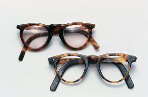 べっ甲製ボストン型眼鏡