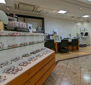 高知店店舗風景