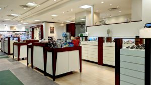 高知店店頭画像
