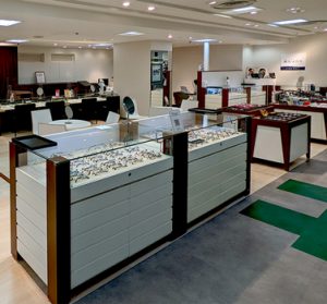 高知店店頭画像