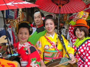 チンドン倶楽部